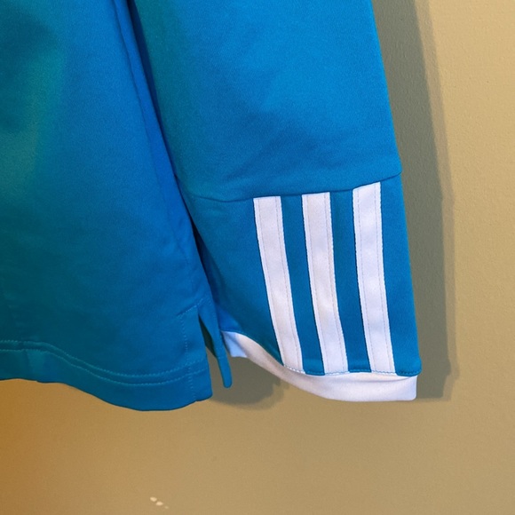 Adidas Long Sleeve Golf Pullover with iconic Pebble Beach logo. - Picture 8 of 8